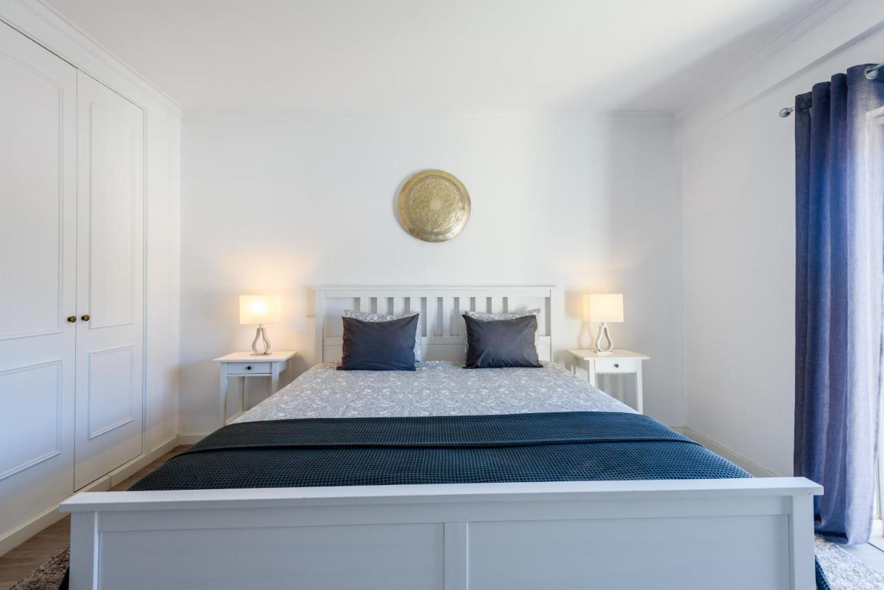Amazing Apartment In Albufeira Luaran gambar