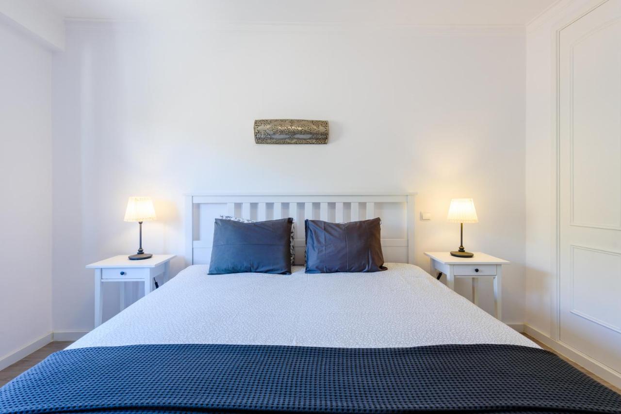Amazing Apartment In Albufeira Luaran gambar
