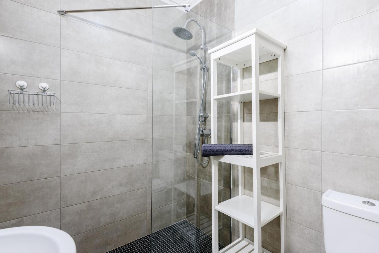 Amazing Apartment In Albufeira Luaran gambar