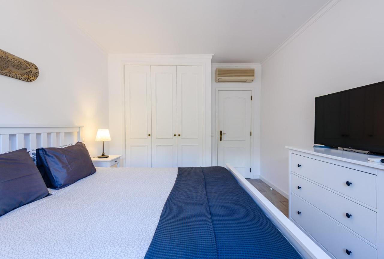 Amazing Apartment In Albufeira Luaran gambar