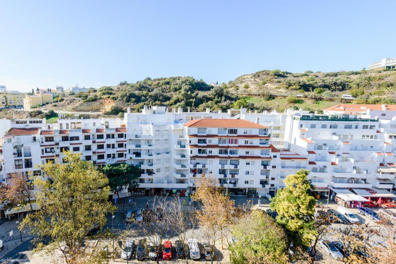 Amazing Apartment In Albufeira Luaran gambar